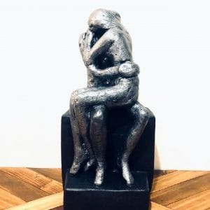 Escultura pareja El Abrazo