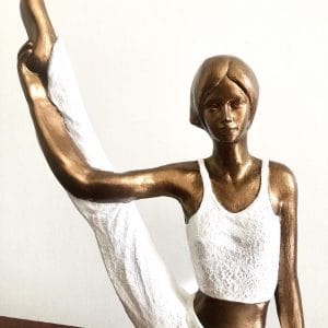Mujer yoguini blanco perla