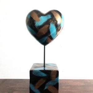 Corazón macizo 3D con pedestal