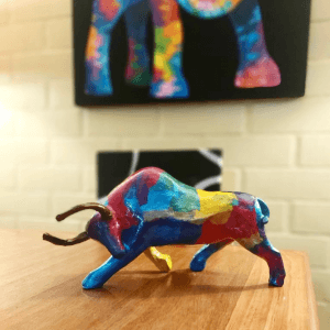 Toro decorativo full color (toro español colores abstractos)